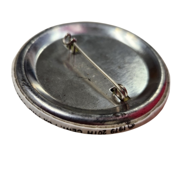 Vintage ALL THAT JAZZ button pin. Dated 1979. Authentic. - Picture 5 of 5